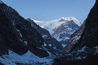 izleme Annapurna Merkez kampına Himalaya dağlarının güzel manzara
