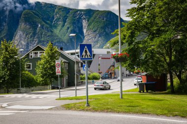 Sogndal, Norveç-Temmuz 13: Ahşap ev 13 Temmuz 2016 Sogndal, Norveç'te. Norveç evleri.