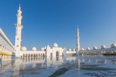 Abu Dabi. Büyük Sheik Zayed Camisi