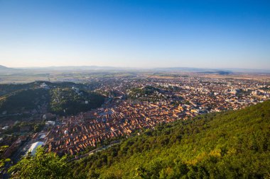 Romanya'nın küçük kasabalarını gündüz gezerken, bina ve mimariye bakış, Romanya 