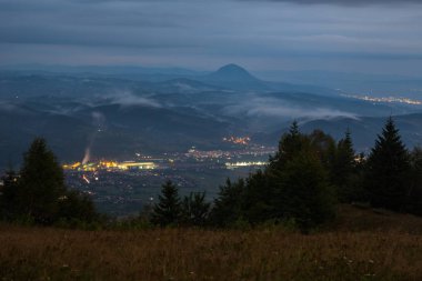 Karadağ dağ yaz panoraması