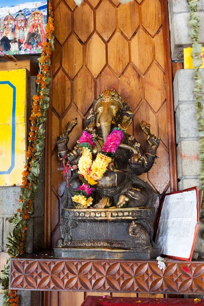 Estatua Ganesha Templo Manali —  Fotos de Stock