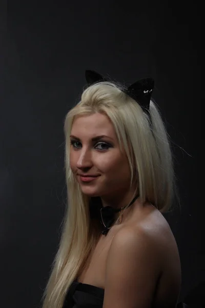 Sexy Chica Con Gato Orejas Posando —  Fotos de Stock