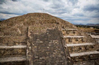 Teotihucan antik aztek piramitleri