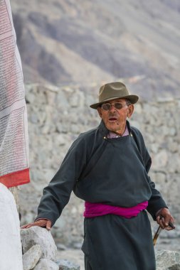 Nubra, Hindistan-Eylül 5: Ladakh insanlar 5, 2011 Nubra, Hindistan'da. Hint insanlar Nubra Caddesi üzerinde. Ladakh il.