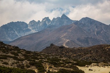 parça güzel görünümünden herhangi bir zamanda Saha Kampı, Himalayalar için