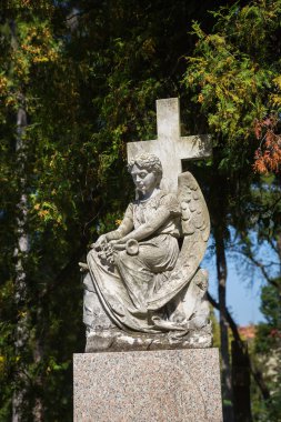 Satue mezarı eski mezarlığı üzerinde