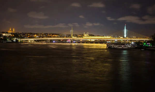 Het Uitzicht Bosporus Nachts — Stockfoto