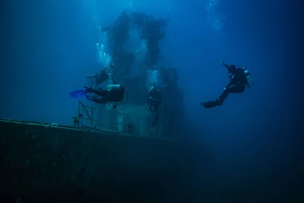 Underwater shot and sea floor