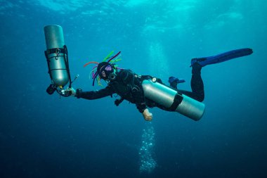 Scubadiver ekipman sidemount yapılandırma