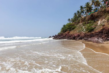 Varkala beach resort güneşli bir günde. Kerala. Hindistan