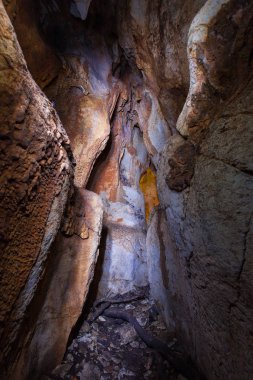 chatyr-dag plato üzerinde Kırım mağarada