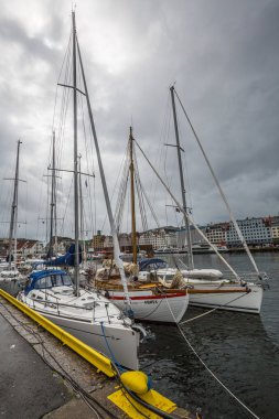 Bergen, Norveç-Temmuz 16: Gemide Bryggen 16, Bergen, Norveç'te 2016. Quay Bryggen Bergen gemide.