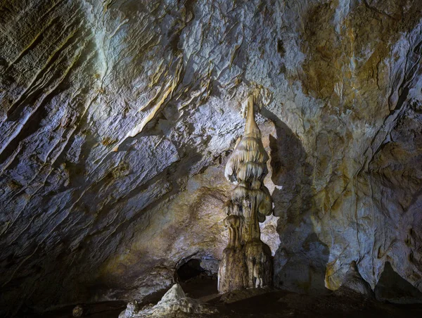 Кримська Печера Elochka Плато Чатир Даг — стокове фото