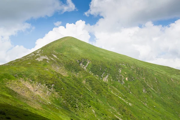 Letní Panorama Pohoří Černé Hory Karpatech — Stock fotografie