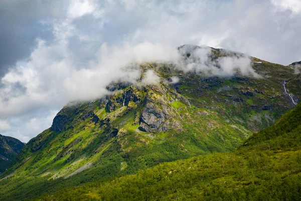 ノルウェー国立公園ヨートゥンハイメンの美しい風景 — ストック写真