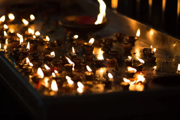 Olaj Lámpák Egy Tibeti Buddhista Templom — Stock Fotó