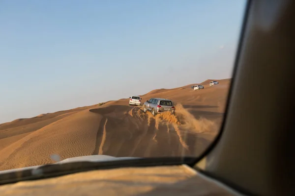 Uae January 20日 吉普车狩猎之旅 2014年3月20日 Uae 阿拉伯沙漠中的吉普车狩猎之旅 — 图库照片