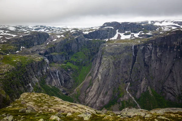 Wunderschöne Landschaft Der Norwegischen Berge Auf Dem Weg Nach Trolltunga — Stockfoto