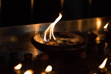 Kandil bir Tibet Budist tapınak