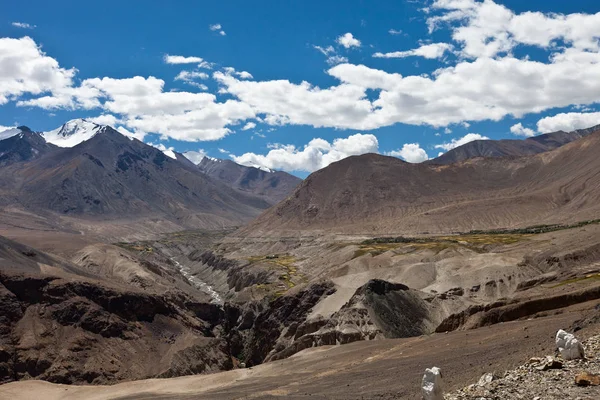 ラダック地域を探索します インドのヒマラヤ山脈 — ストック写真