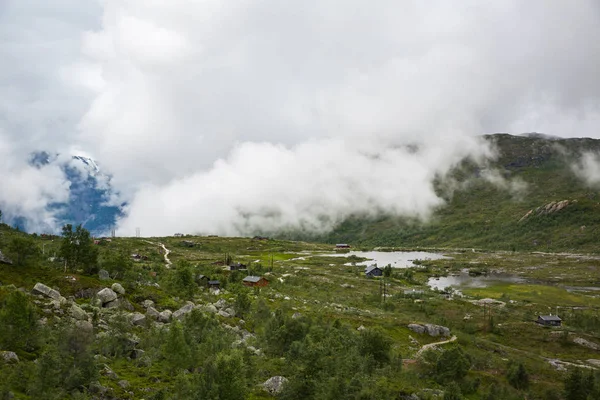 Hermoso Paisaje Montañas Noruegas Camino Trolltunga —  Fotos de Stock