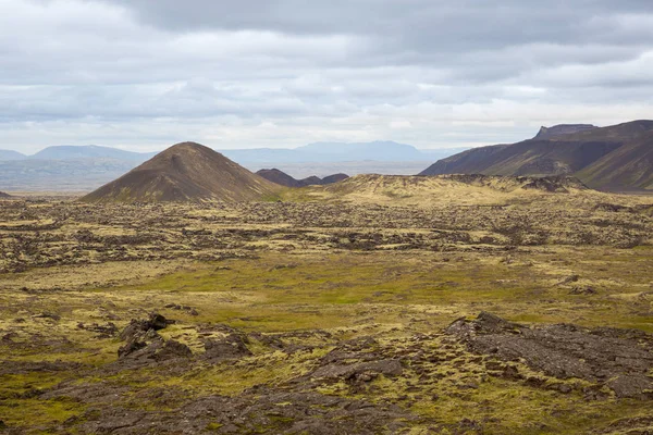 Pięknych Górskich Krajobrazów Reykjanesfolkvangur Islandia — Zdjęcie stockowe