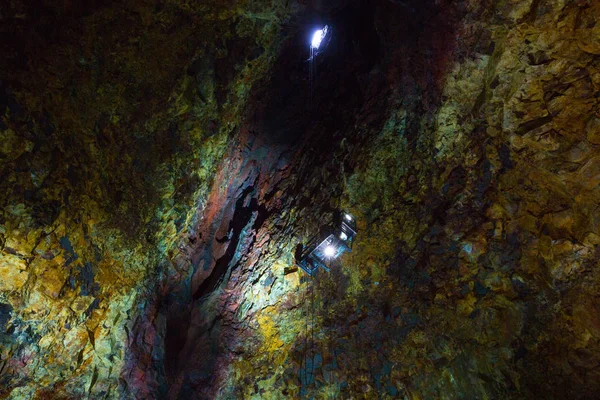 Volkan içinde - Thrihnukagigur Magma odası. İzlanda.