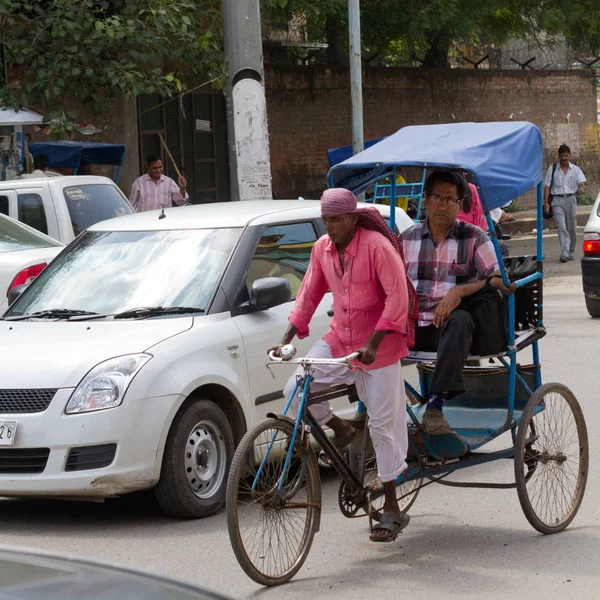 Delhi India Agosto Trishaw Indio 2011 Delhi India Rickshaw Bicicleta —  Fotos de Stock