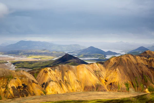 Piękną Panoramą Parku Narodowego Landmannalaugavegur Islandia — Zdjęcie stockowe