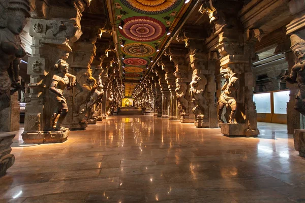 Εσωτερικό Του Μίνακσι Ινδουιστικό Ναό Στο Μαντουράι Ταμίλ Ναντού — Φωτογραφία Αρχείου