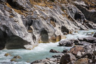 güzel manzarasını izlemek için herhangi bir zamanda Saha Kampı, Himalayalar