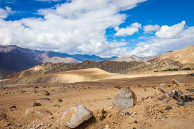 Turistik ve Yerler, Nepal, Asya üzerinden seyahat 