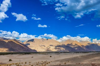dağlar il Ladakh güzel manzara. Himalayalar. Hindistan