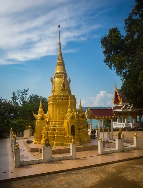 Gyönyörű Buddhista Templom Thaiföldön — Stock Fotó