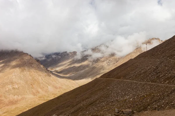 山ラダック地域の美しい風景です ヒマラヤ山脈 インド — ストック写真