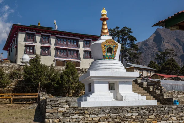 Buddhistická Stúpa Cestě Základního Tábora Mount Everest — Stock fotografie