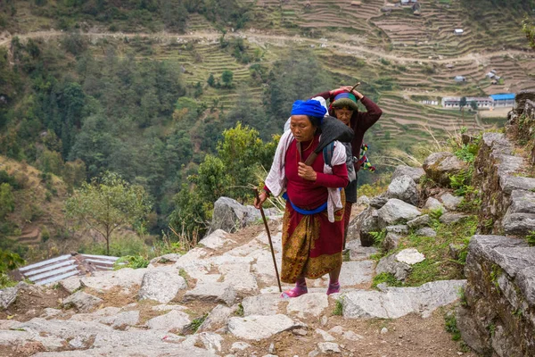 Narchyang Nepal Marzo Pueblos Del Himalaya 2015 Narchyang Nepal Gente — Foto de Stock