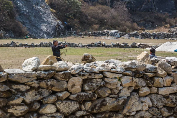 Sagarmatha Nepal April Sherpas Archer 2016 Sagarmatha Nepal Bågskytte Höjd — Stockfoto