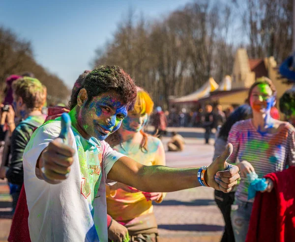 Kharkiv Ukraine March Holi Celebrations March 2014 Kharkiv Ukraine Celebrating — Stock Photo, Image