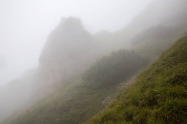 Karadağ dağ yaz panoraması