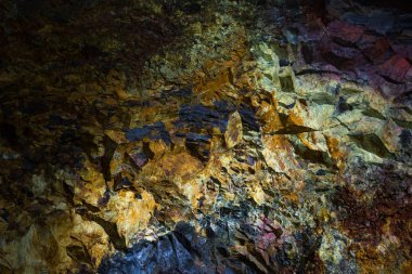 Volkan içinde - Thrihnukagigur Magma odası. İzlanda.