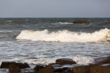 Hint Okyanusu, yüksek dalgalar