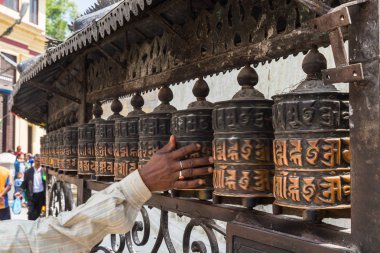 Katmandu, Nepal-Mart 28: Katmandu, Nepal Swayambhunath Tapınağı üzerinde 28 Mart 2015. Budist Tapınağı - maymunlar Tapınağı.