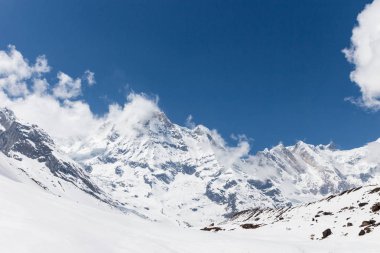 izleme Annapurna Merkez kampına Himalaya dağlarının güzel manzara