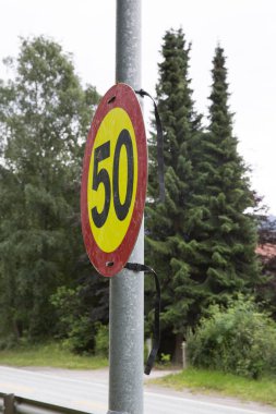 Norveç'te bir yol işareti