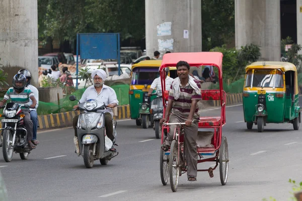 Delhi India Agosto Trishaw Indio 2011 Delhi India Rickshaw Bicicleta —  Fotos de Stock