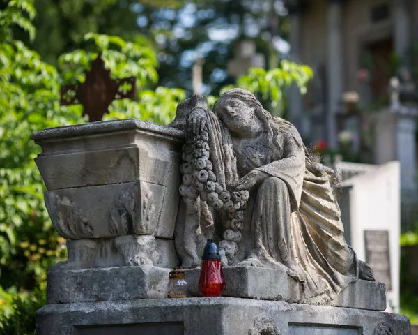 Satue Hrob Starém Hřbitově — Stock fotografie