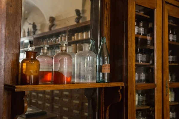 Ancienne Pharmacie Dans Centre Lviv — Photo