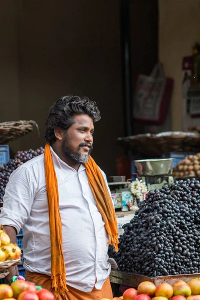 Madurai Indien Februar Händler Auf Der Straße Einer Indischen Stadt — Stockfoto